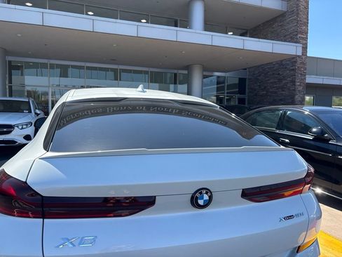 Used 2023 BMW X6 xDrive40i w/ M Sport Package AWD/4WD image 4