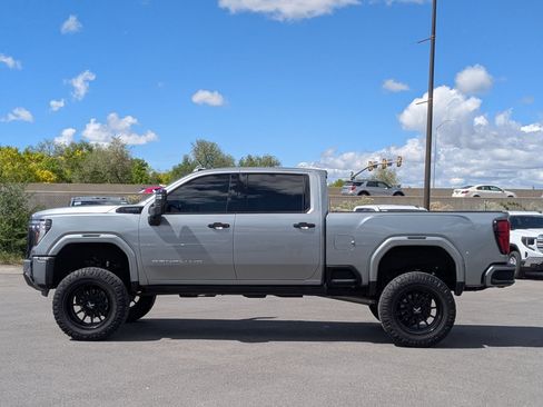 Certified 2024 GMC Sierra 3500 Denali Ultimate image 3