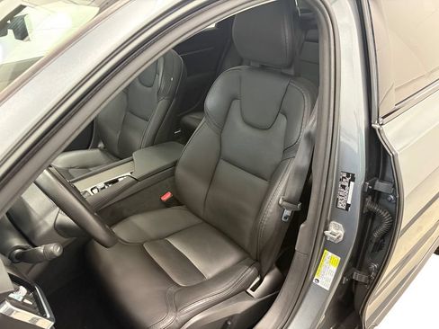 Used 2018 Volvo V90 T6 Cross Country w/ Convenience Package AWD/4WD image 11