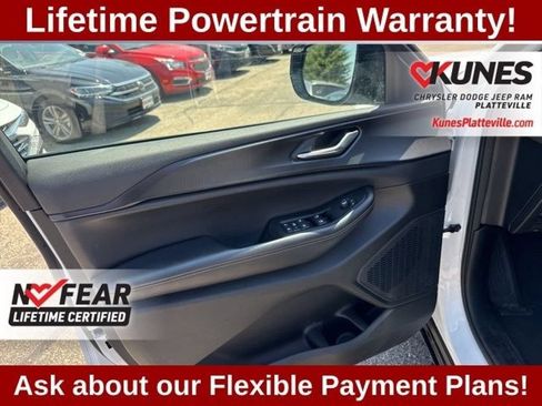 Used 2024 Jeep Grand Cherokee Altitude AWD/4WD image 16