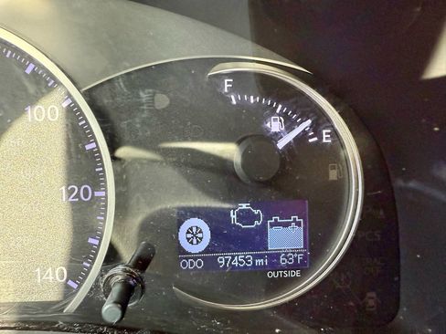 Used 2014 Lexus CT 200h image 32