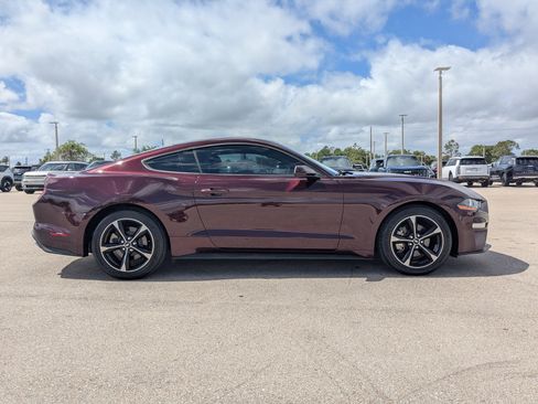 Used 2018 Ford Mustang Coupe w/ Equipment Group 101A RWD image 4