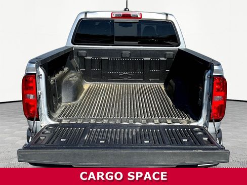 Used 2017 Chevrolet Colorado Z71 RWD image 7