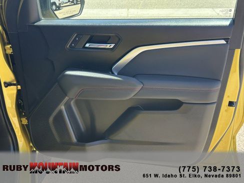 Used 2023 Chevrolet Colorado Z71 w/ Z71 Convenience Package 2 AWD/4WD image 25