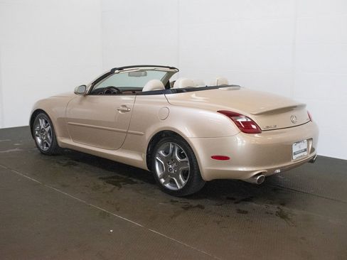 Used 2008 Lexus SC 430 Convertible RWD image 6