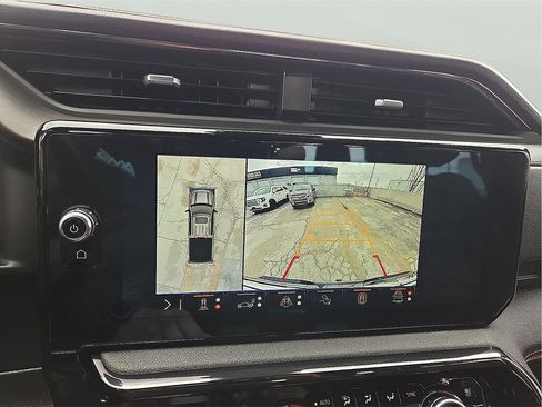 Used 2024 GMC Sierra 1500 AT4 w/ Technology Package image 13