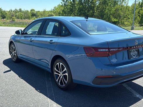 Used 2025 Volkswagen Jetta Sport FWD image 8