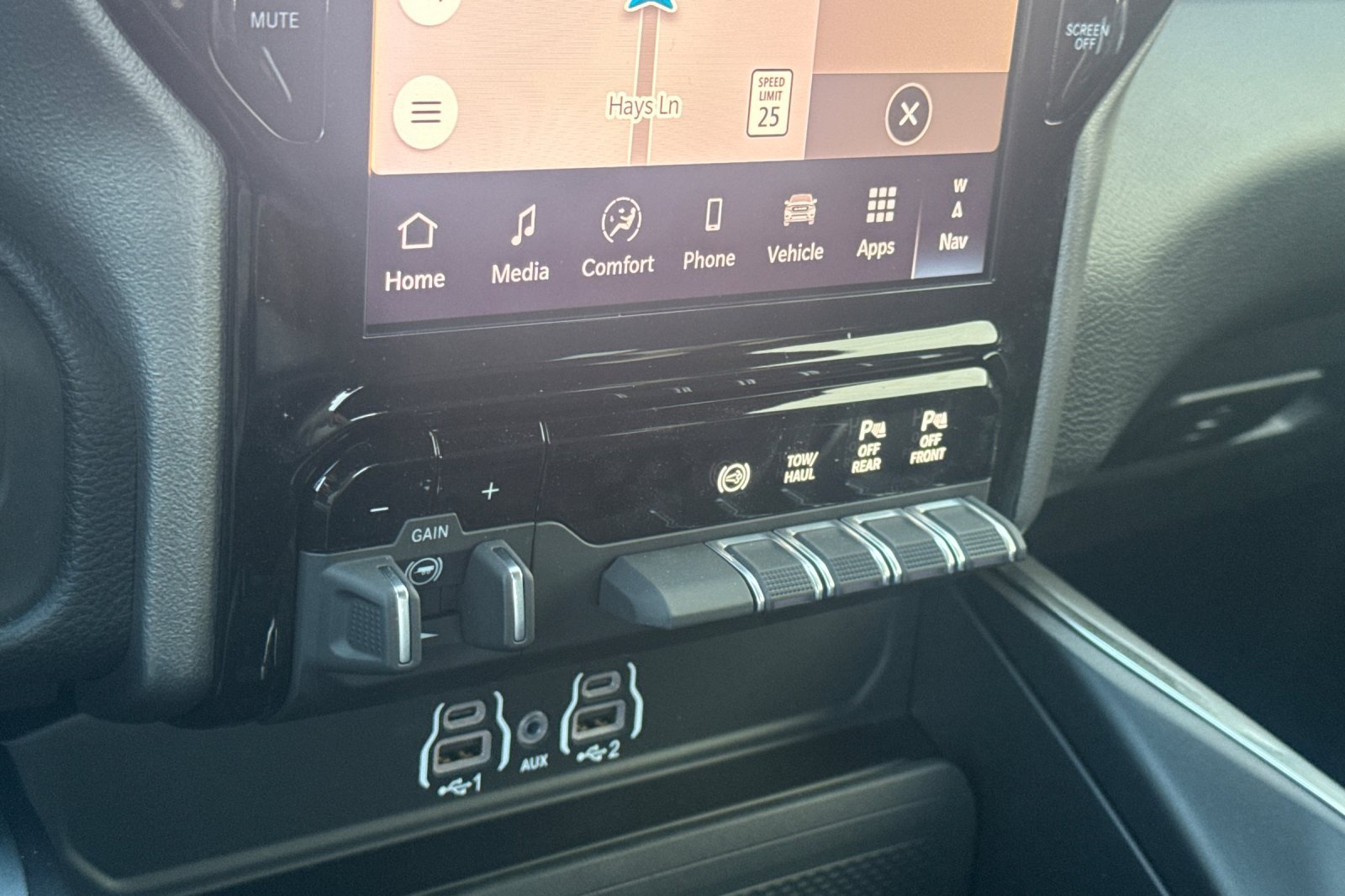 New 2027 RAM 3500 Big Horn AWD/4WD image 19