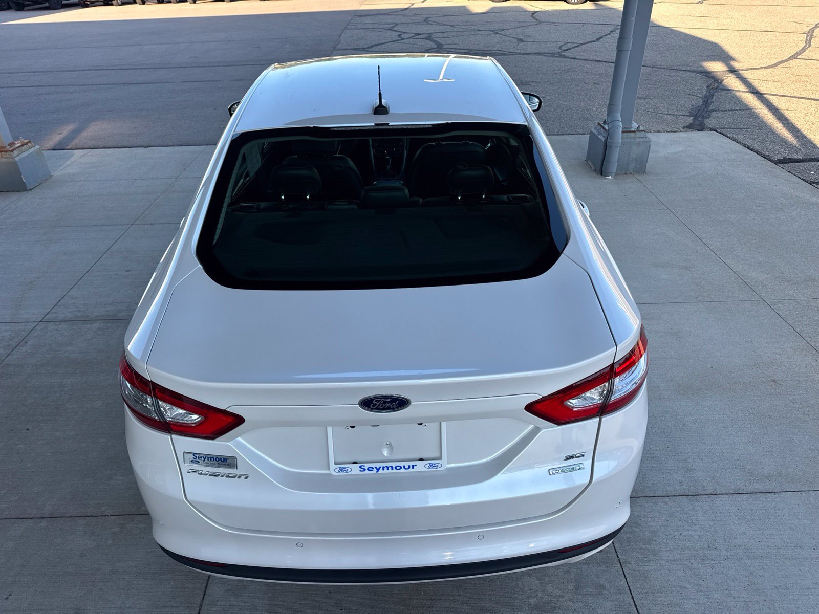 Used 2016 Ford Fusion SE w/ Equipment Group 202A FWD image 6