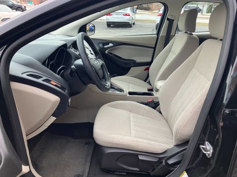 Used 2015 Ford Focus SE image 10