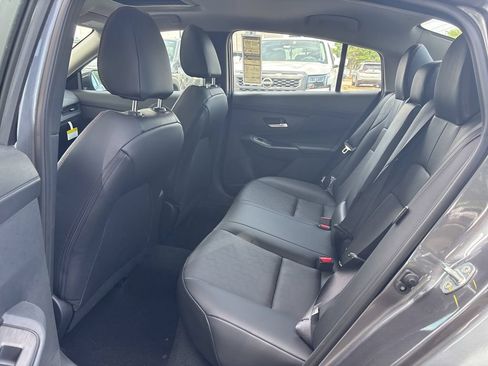 New 2026 Nissan Sentra SR w/ SR Premium Package FWD image 15