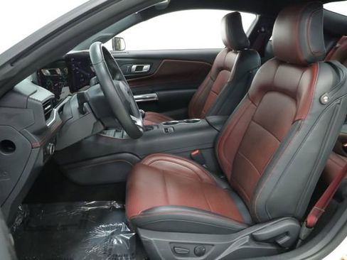 Used 2024 Ford Mustang GT Premium RWD image 29