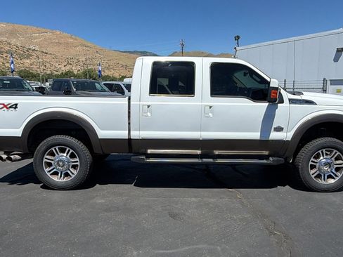 Used 2016 Ford F250 King Ranch w/ FX4 Off-Road Package AWD/4WD image 2