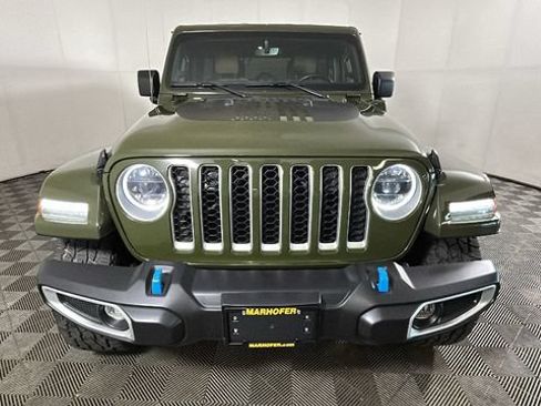 Used 2023 Jeep Wrangler Unlimited Sahara w/ Cold Weather Group AWD/4WD image 7