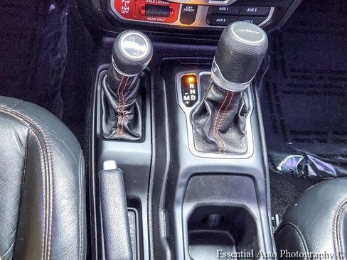 Used 2021 Jeep Gladiator Mojave AWD/4WD image 19