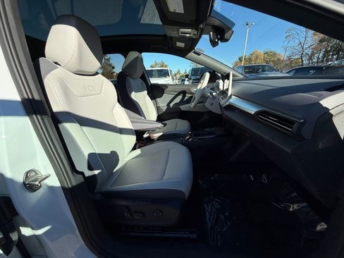 Used 2021 Volkswagen ID.4 1st Edition image 29