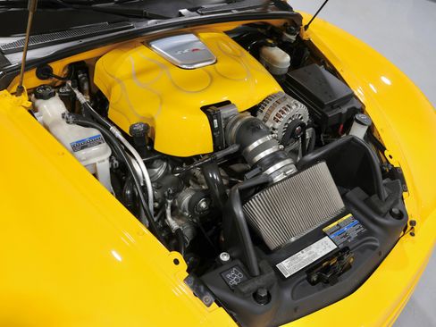 Used 2005 Chevrolet SSR w/ Preferred Equipment Group image 88