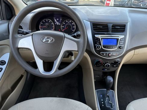 Used 2012 Hyundai Accent GLS image 14