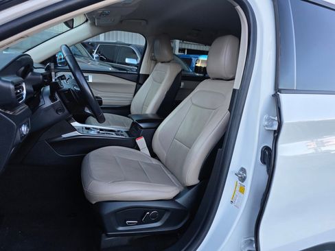 Used 2020 Ford Explorer Limited image 13