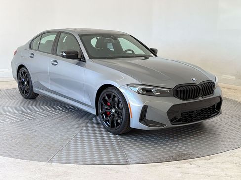 New 2026 BMW 330i xDrive Sedan w/ M Sport Package AWD/4WD image 7