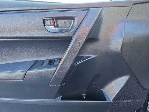 Used 2019 Toyota Corolla SE image 13