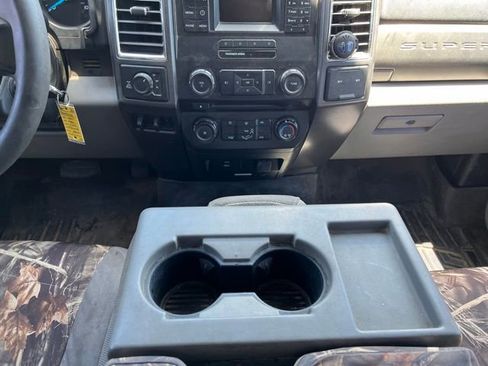 Used 2017 Ford F250 XLT w/ XLT Value Package AWD/4WD image 12
