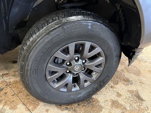 Used 2023 Toyota Tacoma SR5 image 11