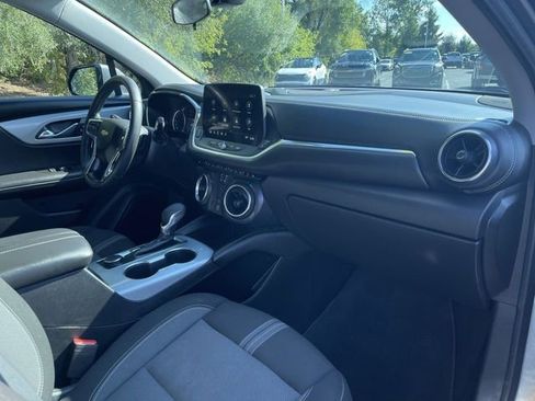 Used 2025 Chevrolet Blazer LT image 28
