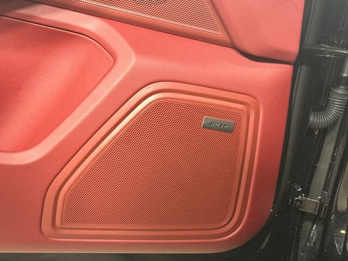 Certified 2026 Porsche Macan AWD/4WD image 24