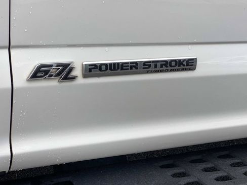 Certified 2022 Ford F350 Platinum w/ Tremor Off-Road Package AWD/4WD image 12