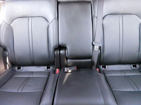 Used 2025 MAZDA CX-70 Plug-In Hybrid w/ Premium Pkg image 13