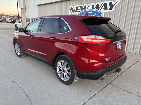 Used 2020 Ford Edge Titanium w/ Equipment Group 301A image 6