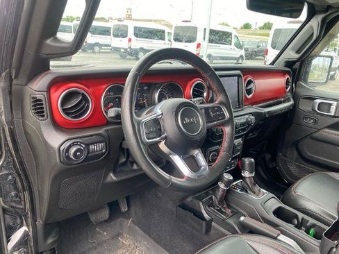 Used 2022 Jeep Wrangler Unlimited Rubicon w/ LED Lighting Group AWD/4WD image 12