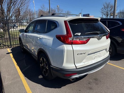 Used 2018 Honda CR-V Touring image 4