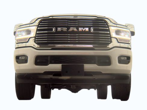 Used 2024 RAM 2500 Laramie AWD/4WD image 2