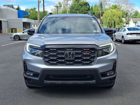 Used 2023 Honda Passport TrailSport image 2