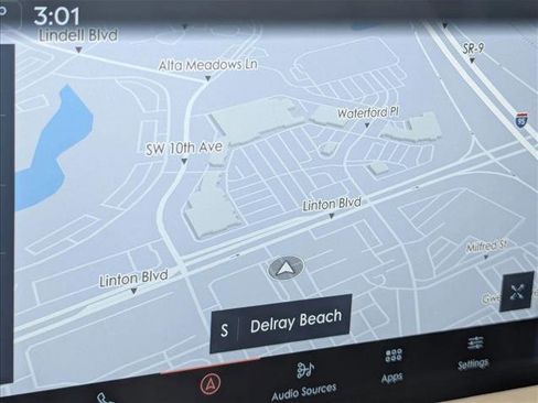 Used 2022 Lincoln Nautilus Reserve w/ Equipment Group 201A image 11