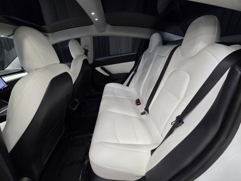 Used 2021 Tesla Model 3 Standard Range Plus image 27