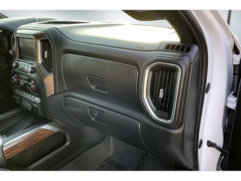 Used 2020 Chevrolet Silverado 2500 High Country w/ Z71 Off-Road Package image 24