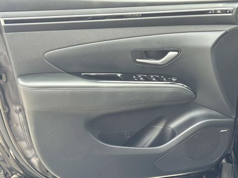 Used 2023 Hyundai Tucson Limited image 17