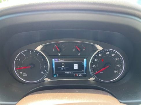 Used 2019 GMC Acadia SLT w/ LPO, Floor Liner Package FWD image 12