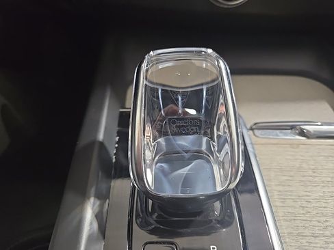 Used 2022 Volvo XC60 T8 Inscription w/ Advanced Package image 14
