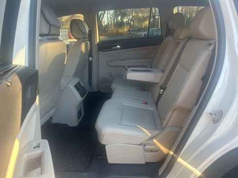 Used 2019 Volkswagen Atlas SE image 13
