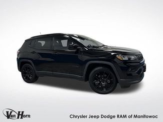 Used 2022 Jeep Compass Altitude video 1