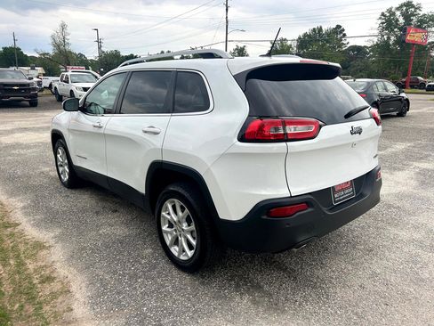 Used 2018 Jeep Cherokee Latitude w/ Mobile Office Group image 5