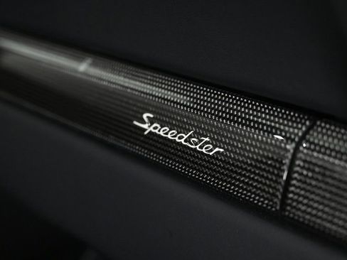 Used 2019 Porsche 911 Speedster image 24