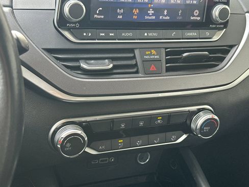 Used 2024 Nissan Altima 2.5 SR image 18