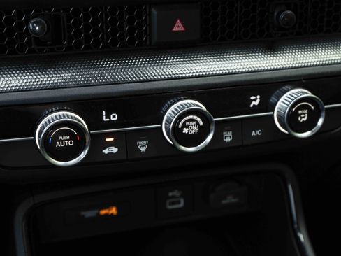 Used 2025 Honda CR-V LX image 31