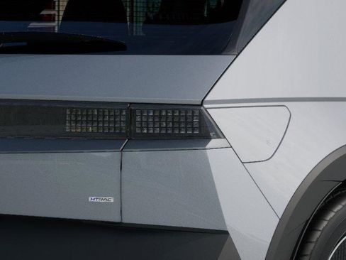 Used 2026 Hyundai Ioniq 5 SEL image 10