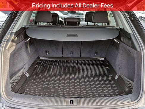 Used 2023 Audi Q5 2.0T Premium w/ Convenience Package AWD/4WD image 13